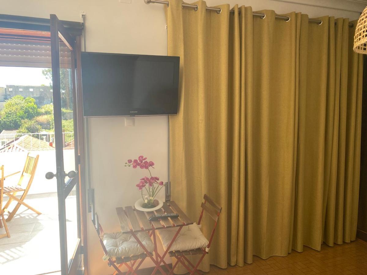 Apartamento Com Patio Na Rua Principal Da Cidade Porto Eksteriør bilde