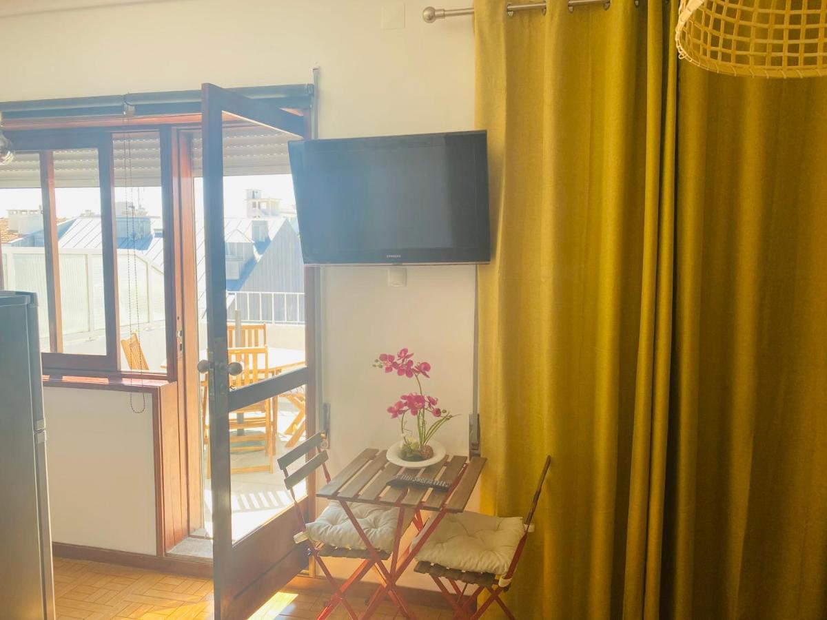 Apartamento Com Patio Na Rua Principal Da Cidade Porto Eksteriør bilde