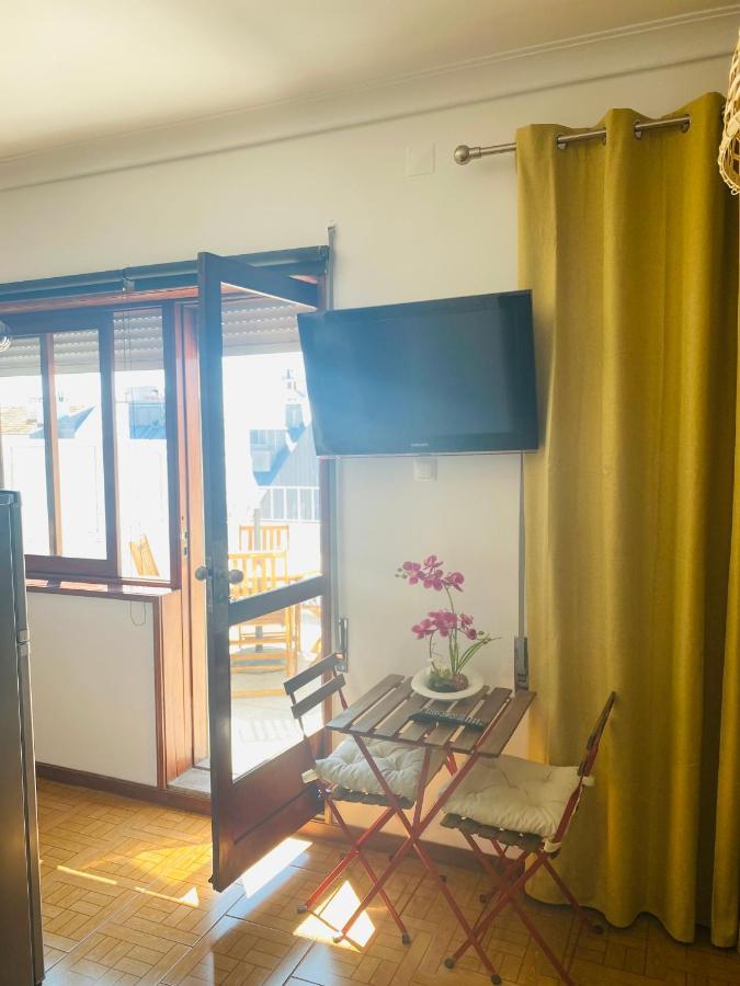 Apartamento Com Patio Na Rua Principal Da Cidade Porto Eksteriør bilde